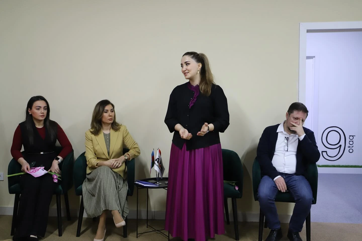 atib-isguzar-qadinlar-klubunun-8-mart-gorusu-kecirildi-1