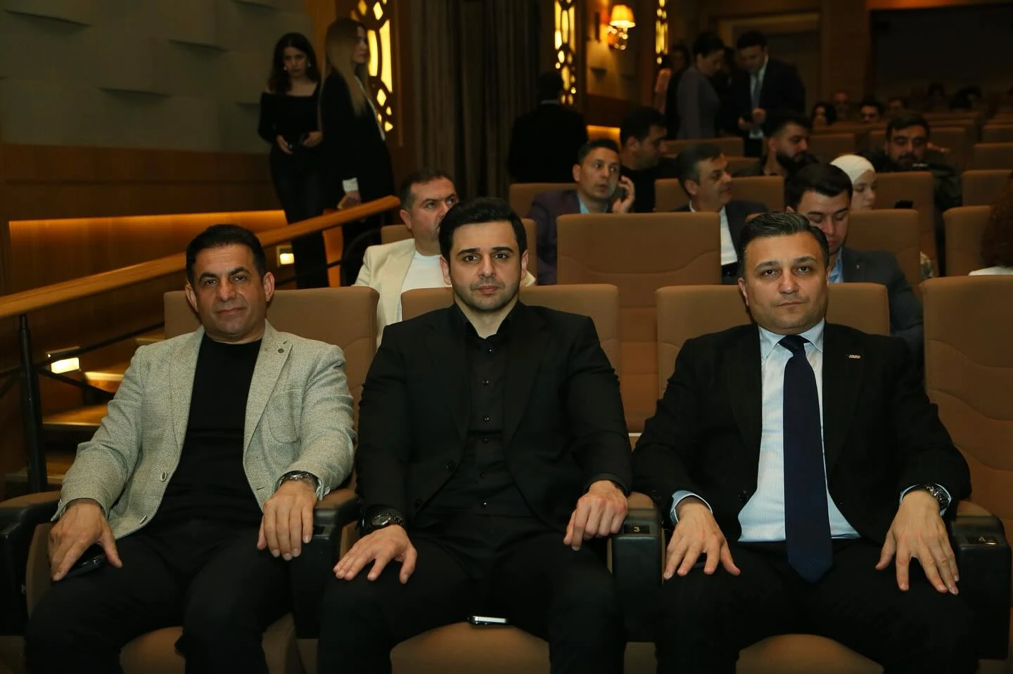 atib-idare-heyeti-irevan-xalcalarinda-ilmelerin-reqsi-filminin-teqdimatinda-istirak-edibler-2