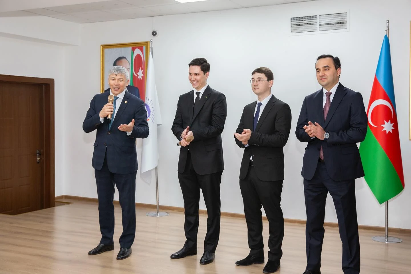 atib-uzvu-evrika-liseyinde-boyuk-turan-turkun-sesi-qardasliq-dastani-tedbiri-kecirildi-3
