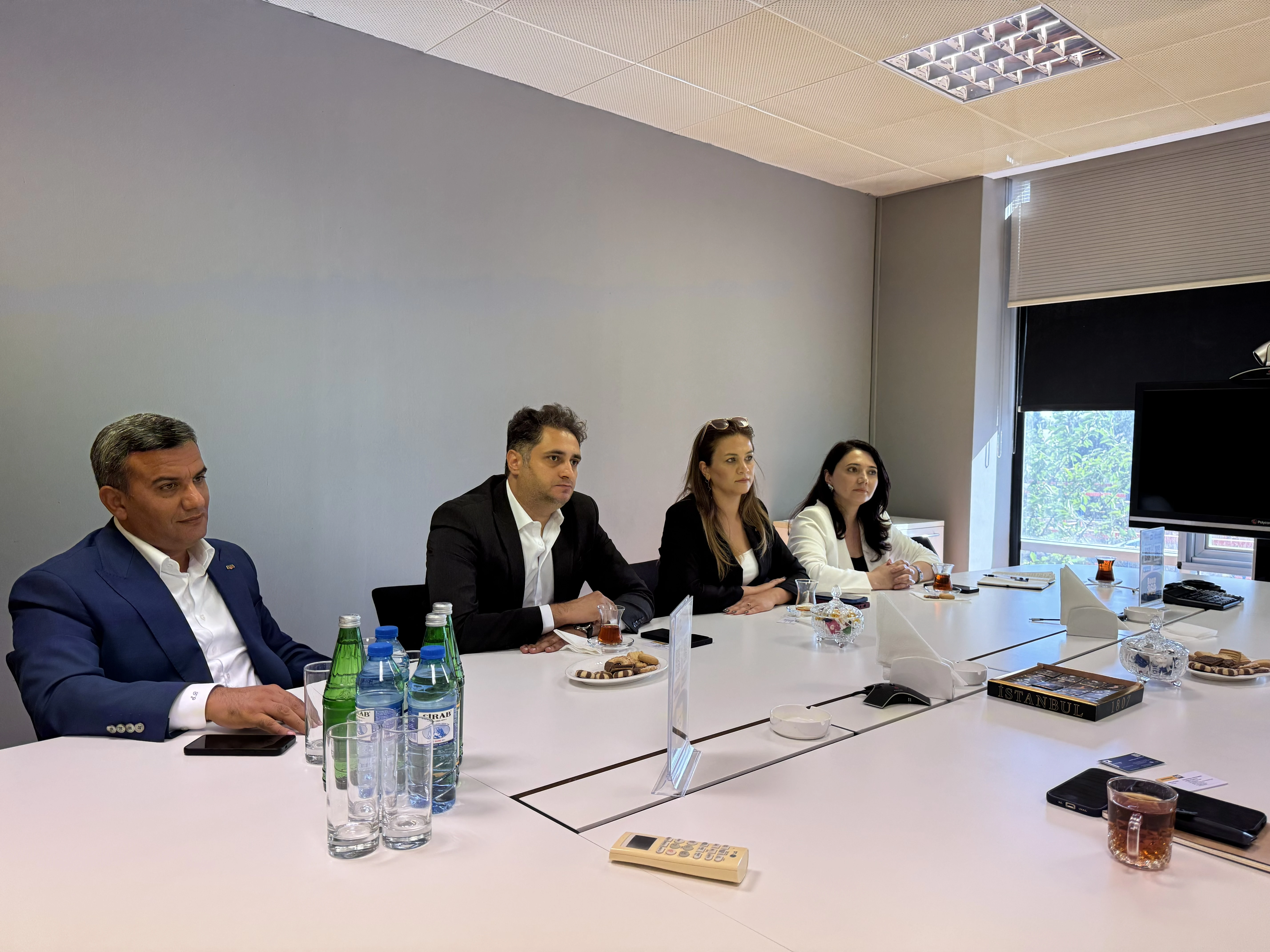 a-delegation-from-the-azerbaijan-turkey-business-association-atib-visited-the-azerbaijan-representative-office-of-the-associations-member-company-borusan-makina-ve-guc-sistemleri-sanayi-ve-ticaret-as-1