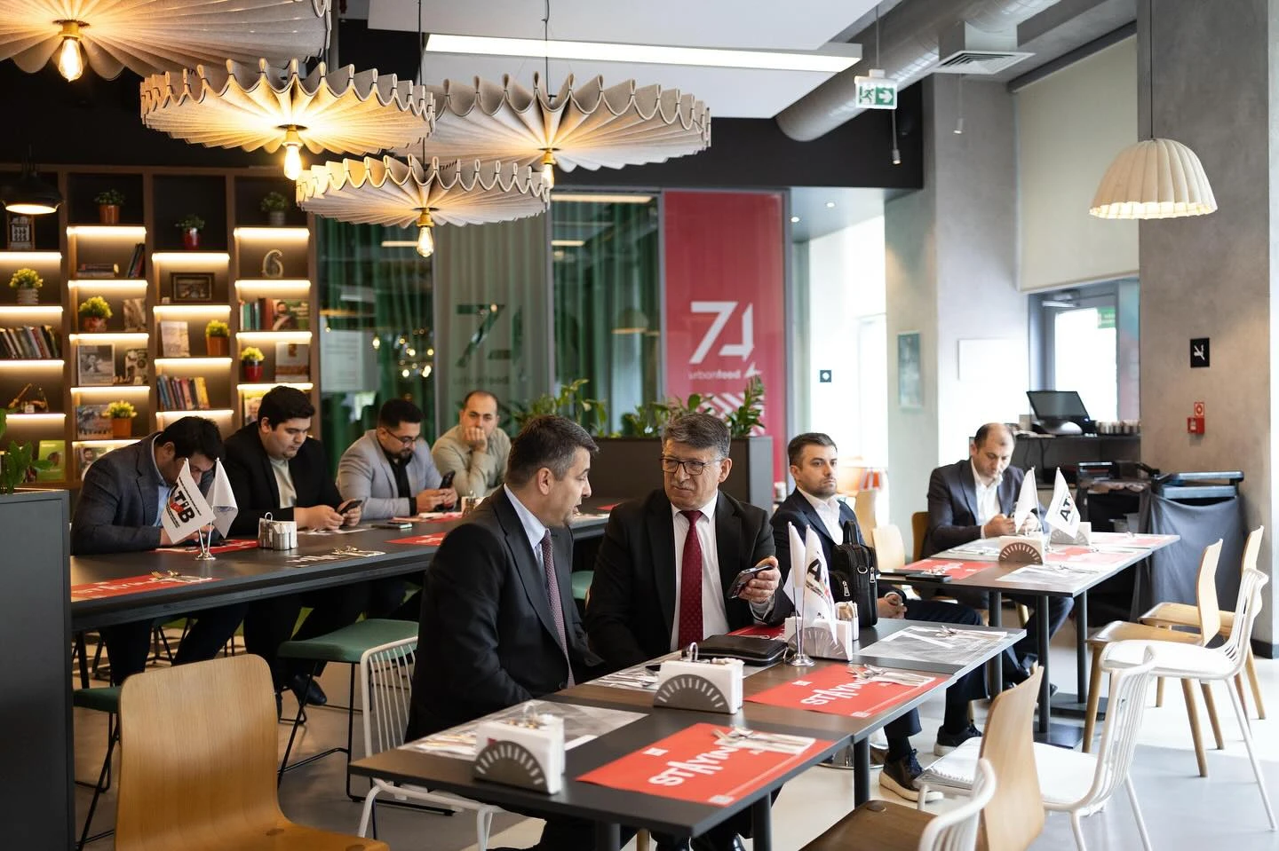 29-aprel-2025-ci-il-atib-ve-atiahi-nin-birge-teskilatciligi-ile-ozel-tehsil-muessiseleri-ucun-melumatlandirma-gorusu-kecirilib-2