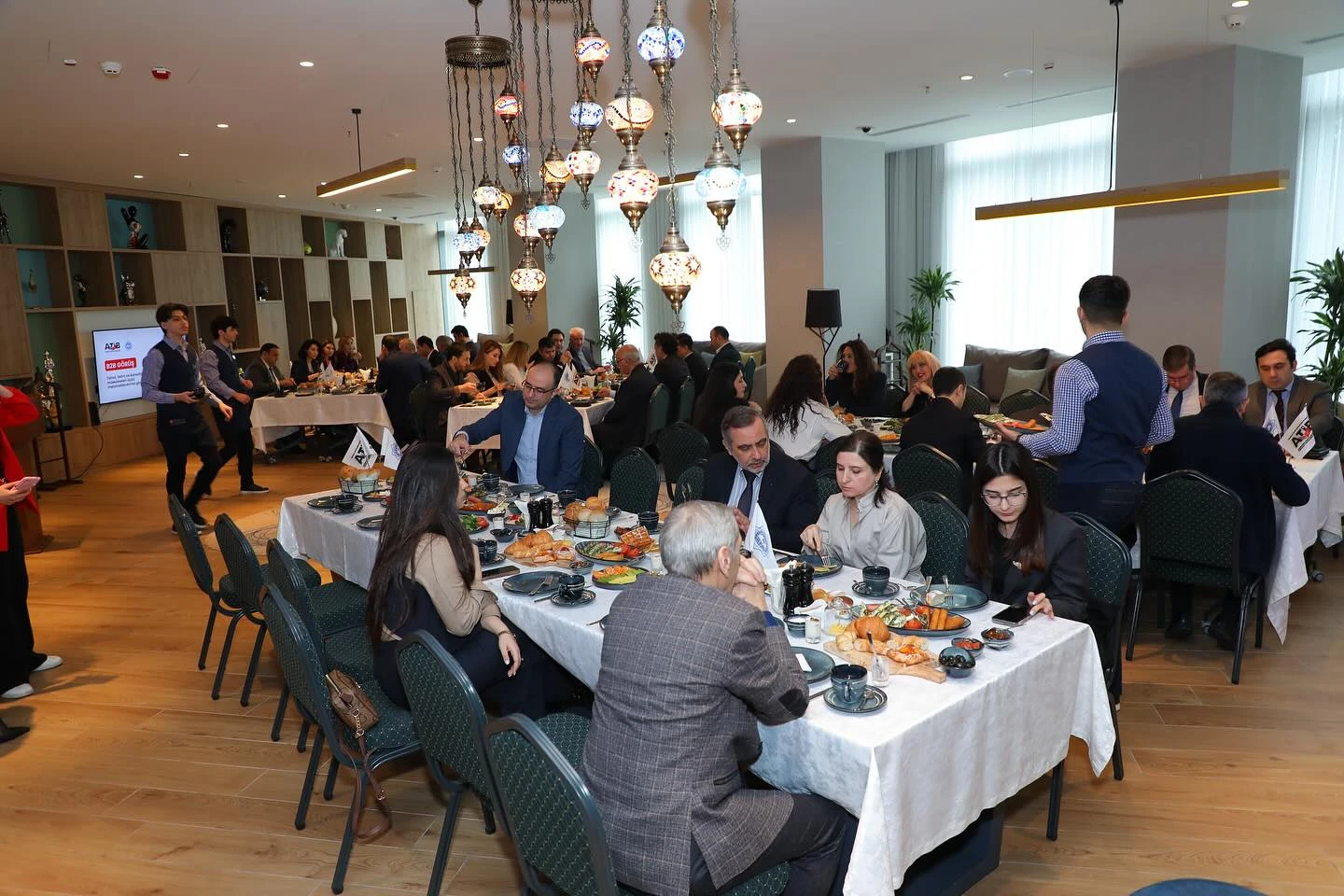 tehsil-telim-ve-konsaltinq-sahesinde-xidmet-gosteren-ozel-muessiseler-ucun-melumatlandirma-gorusu-1