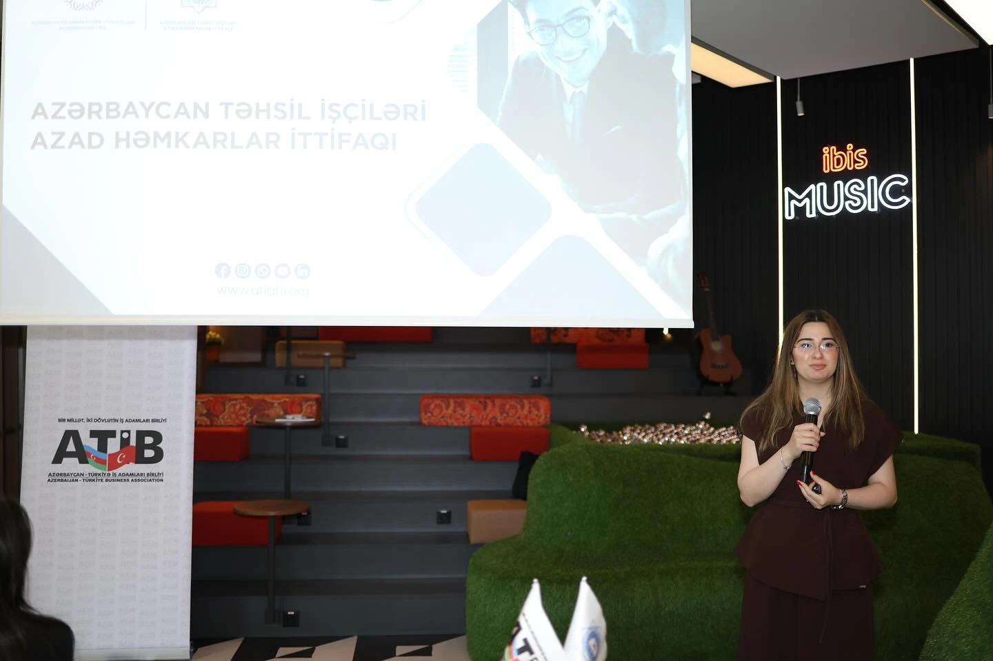 29-aprel-2025-ci-il-atib-ve-atiahi-nin-birge-teskilatciligi-ile-ozel-tehsil-muessiseleri-ucun-melumatlandirma-gorusu-kecirilib-3