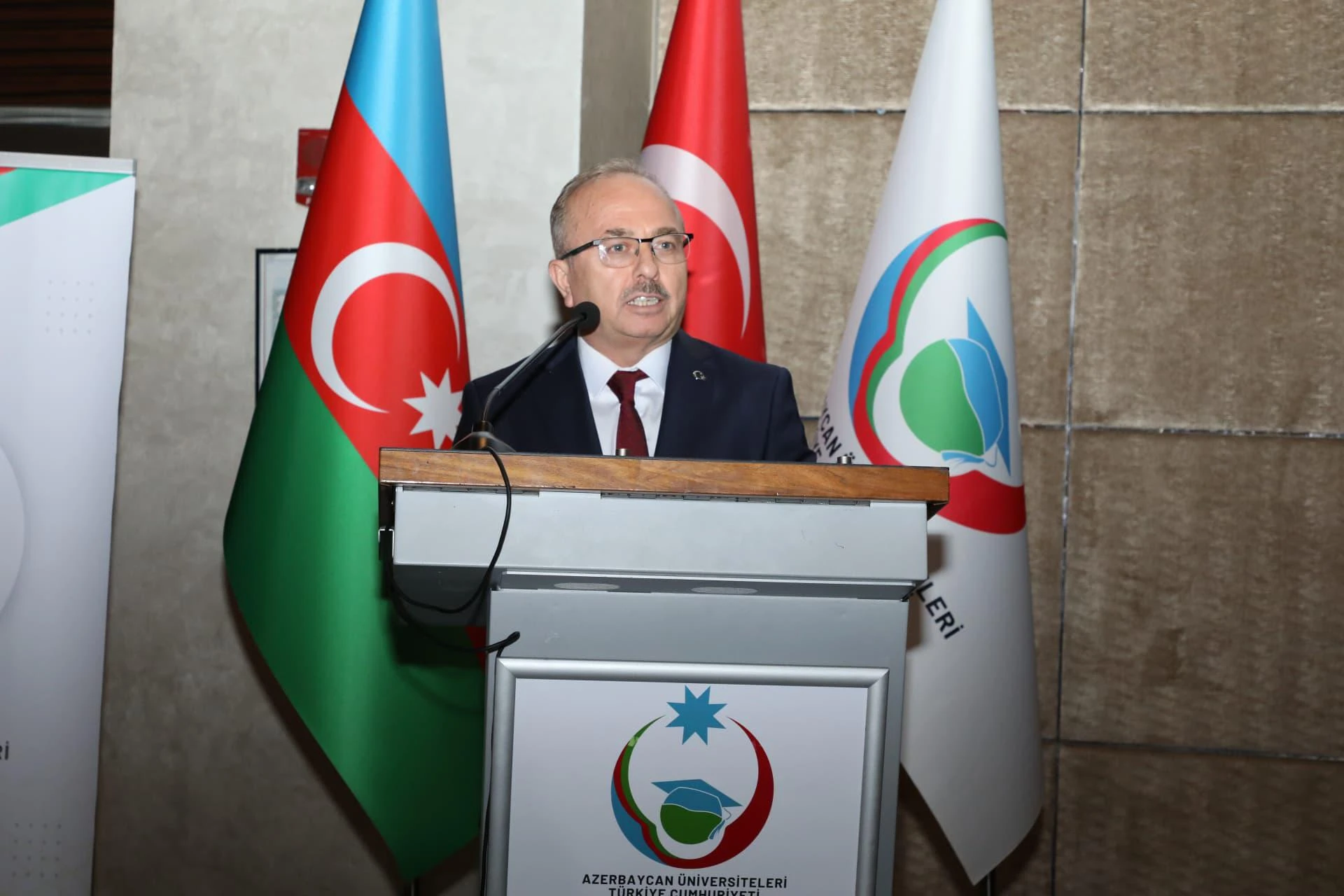 17-iyun-2025-atib-numayende-heyeti-azturkbir-in-mezuniyyet-gunu-tedbirinde-4