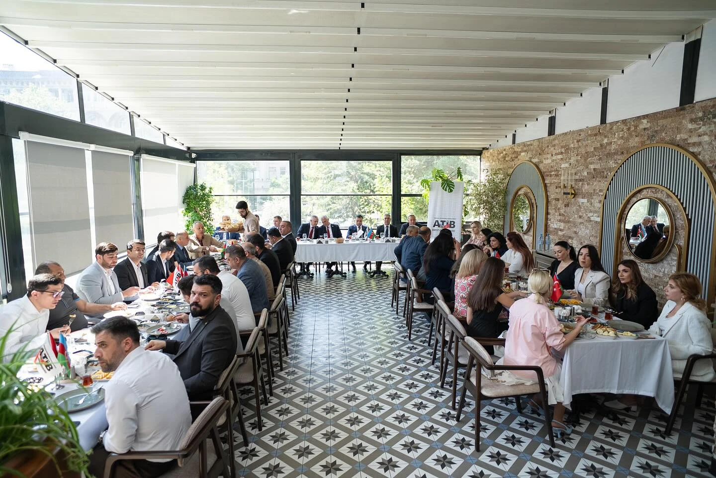 12 iyun – ATİB-in ənənəvi işgüzar səhər yeməyi