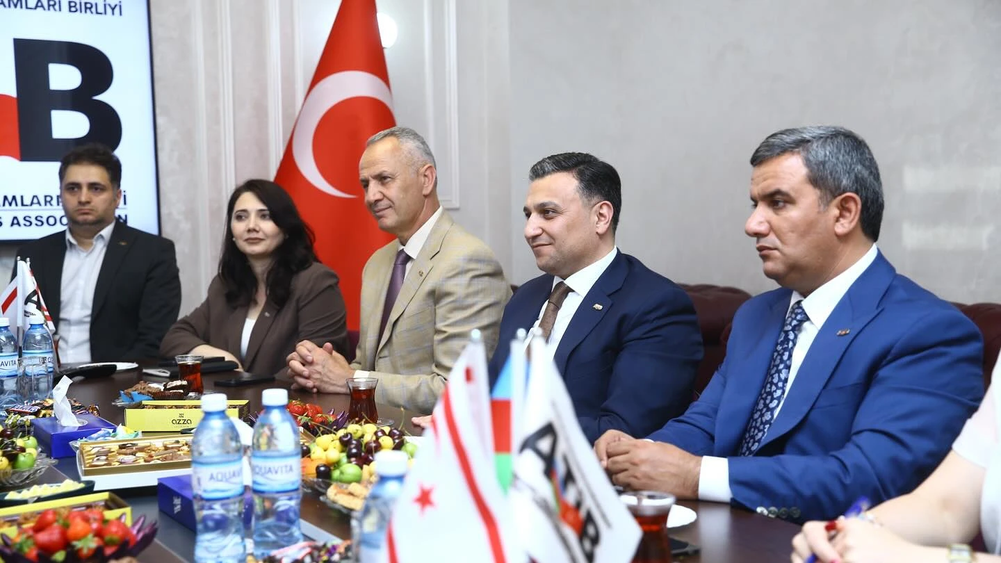 12-iyun-2025-simali-kipr-turk-respublikasinin-iqtisadiyyat-ve-enerji-naziri-olqun-amcaoglunun-atib-ofisine-ziyareti-5