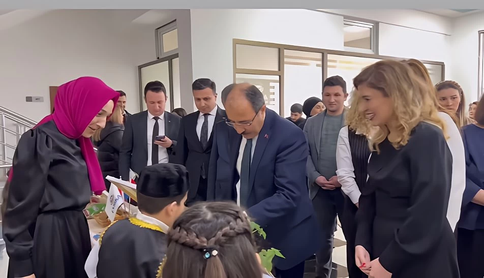 evrika-liseyi-turk-bolmesinin-acilisi-23-yanvar-7