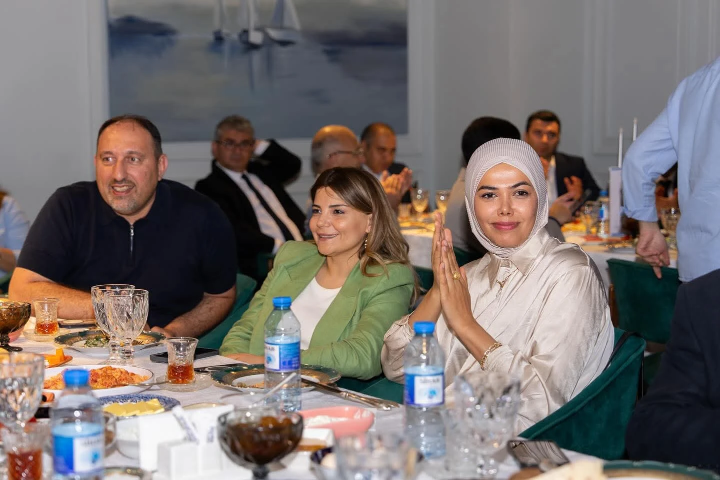 8-iyul-2025-ci-il-tarixinde-maliyye-buludu-ve-it-ile-idare-olunan-xidmetler-movzusunda-b2b-gorus-kecirilib-2