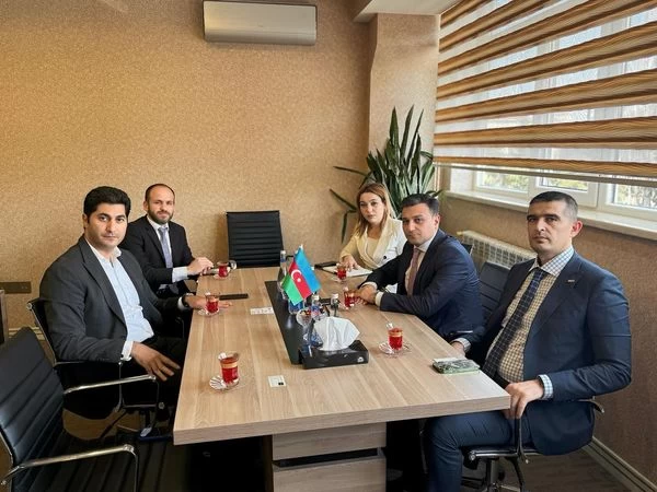 AK&Danış ofisində görüş 22 aprel