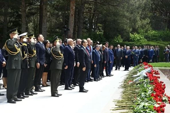 Fəxri Xiyaban H. Əliyevin 101ci il dönümü
