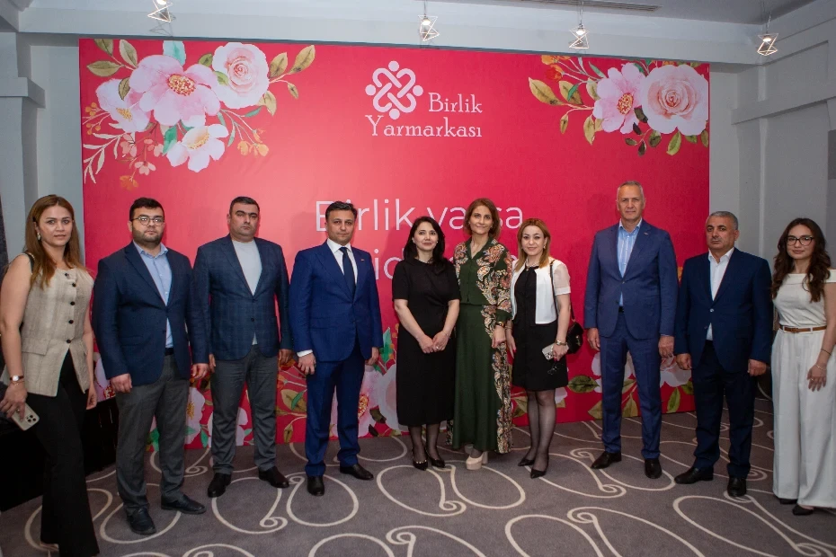 31-may-2025-ci-il-birlik-yarmarkasi-xeyriyye-sergisi-kecirildi-3