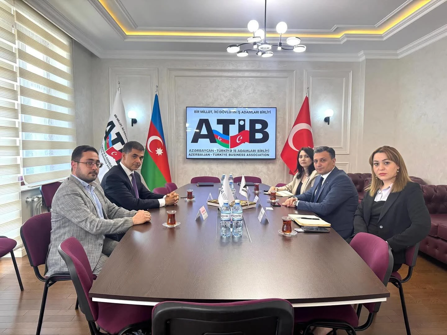 24-iyun-atib-ve-azerbaycan-sigortacilar-assosiasiyasi-asa-arasinda-emekdasliq-memorandumu-imzalandi-1