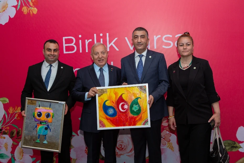 31-may-2025-ci-il-birlik-yarmarkasi-xeyriyye-sergisi-kecirildi-6