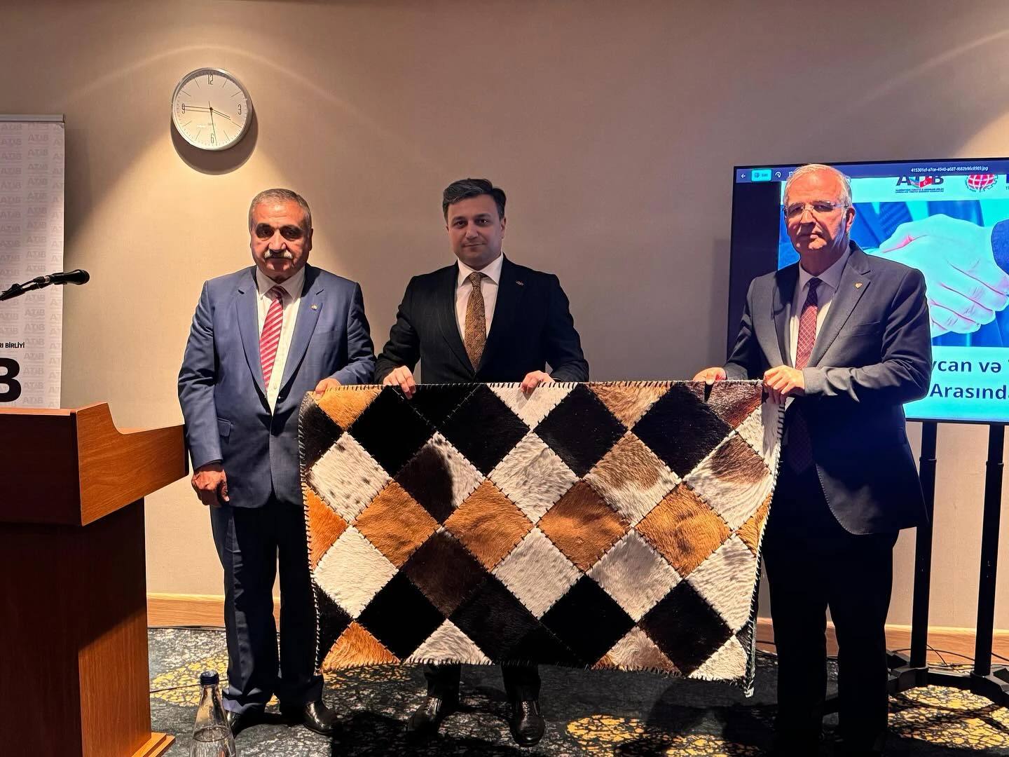 19-maia-b2b-vstreci-organizovannye-associaciei-azerbaidzano-tureckix-biznesmenov-i-torgovo-promyslennoi-palatoi-nigde-2