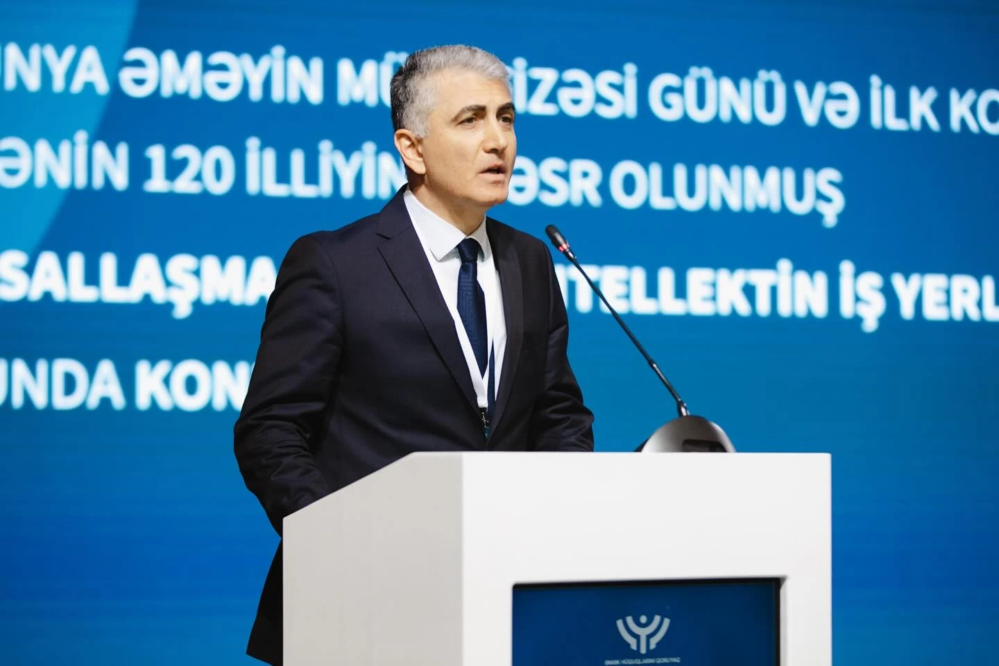 aprelin-28-de-emek-ve-ehalinin-sosial-mudafiesi-nazirliyi-ahik-ve-ask-nin-birge-teskil-etdiyi-konfransdan-goruntuler-11