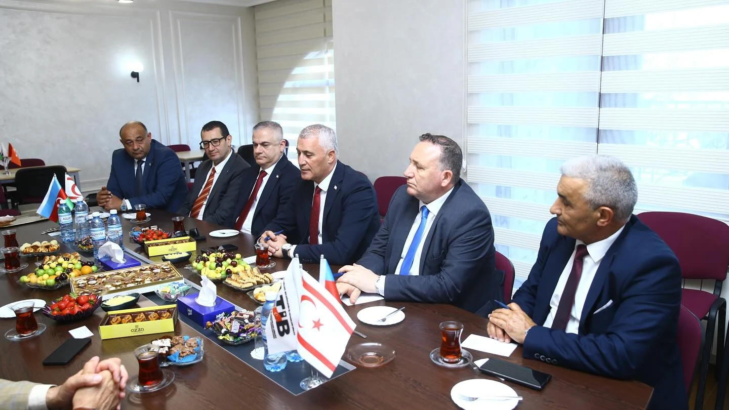 12-iyun-2025-simali-kipr-turk-respublikasinin-iqtisadiyyat-ve-enerji-naziri-olqun-amcaoglunun-atib-ofisine-ziyareti-6