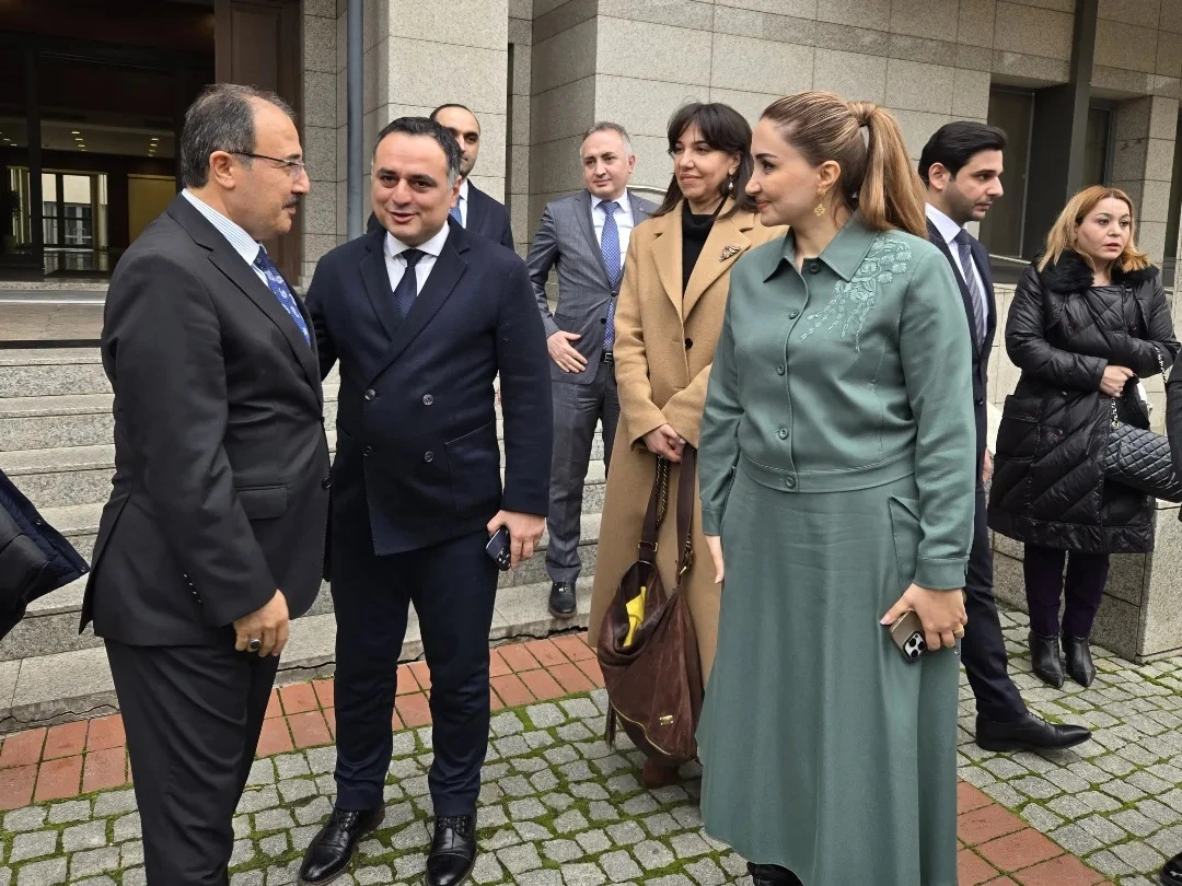 16-ianvaria-2025-goda-pravlenie-azerbaidzano-tureckoi-associacii-biznesmenov-vstretilos-s-poslom-doc-d-rom-dzaxitom-bagdzi-1