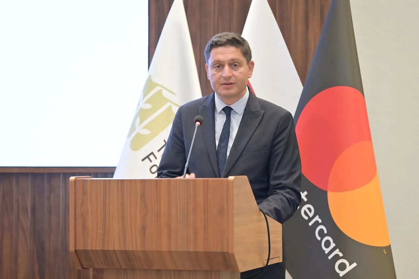 18-iiulia-2024-goda-prezentaciia-karty-educationplus-6