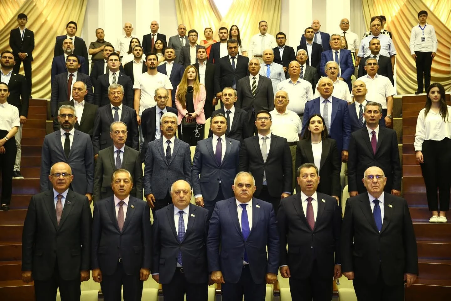 2-iiulia-2025-goda-v-aztu-prosla-ceremoniia-vruceniia-pocetnoi-stepeni-ersinu-tataru-7