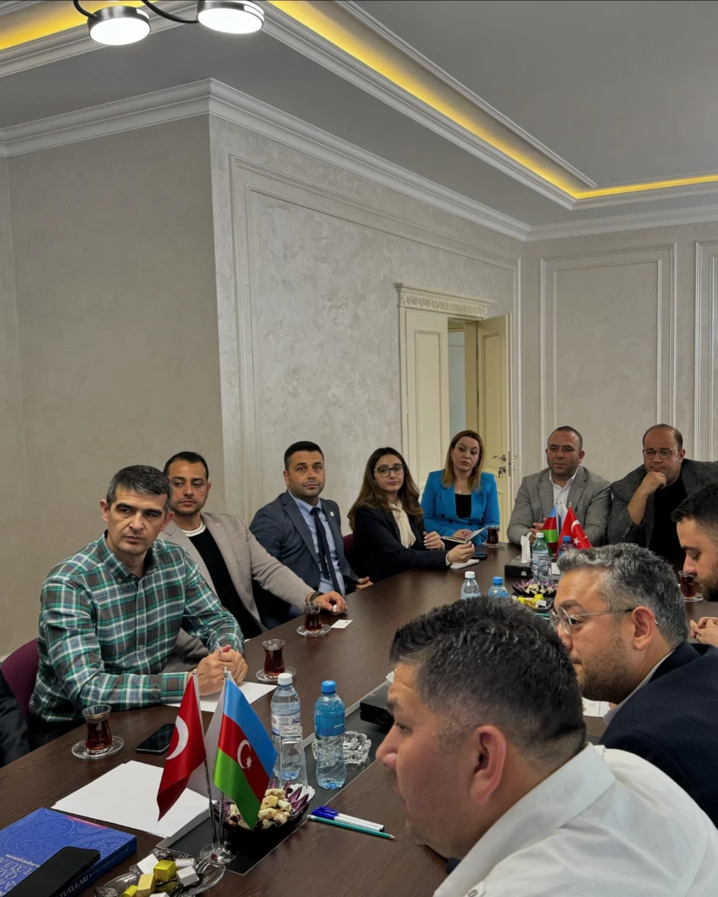 19 Aprel Aydın İdarəşi və Sənayeçi İş Adamları