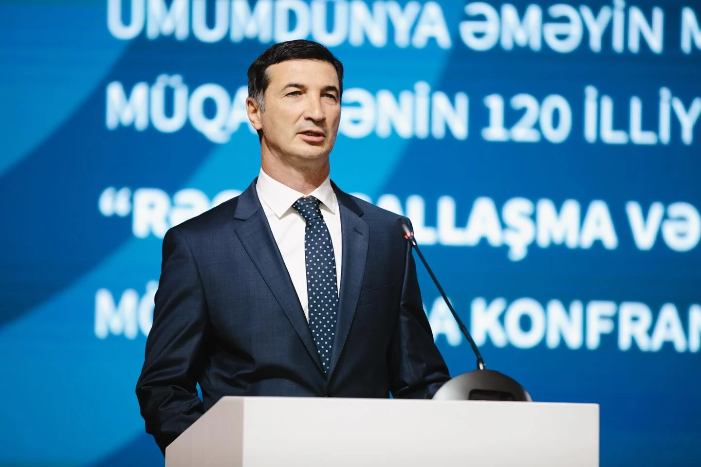 aprelin-28-de-emek-ve-ehalinin-sosial-mudafiesi-nazirliyi-ahik-ve-ask-nin-birge-teskil-etdiyi-konfransdan-goruntuler-12