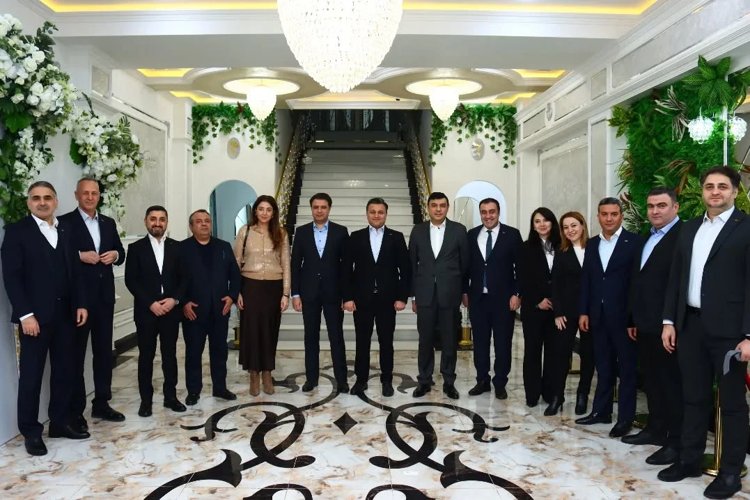predsedatel-atib-mursel-rustamov-prinial-ucastie-v-konferencii-po-trudovym-otnoseniiam-i-zaniatosti-v-agdase-27-fevralia-2025-goda-1