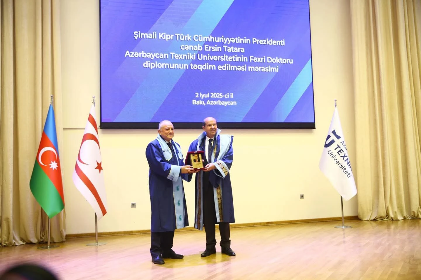 2-iiulia-2025-goda-v-aztu-prosla-ceremoniia-vruceniia-pocetnoi-stepeni-ersinu-tataru-4