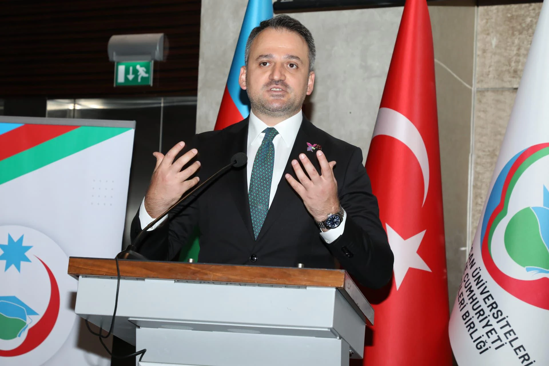 17-iyun-2025-atib-numayende-heyeti-azturkbir-in-mezuniyyet-gunu-tedbirinde-5