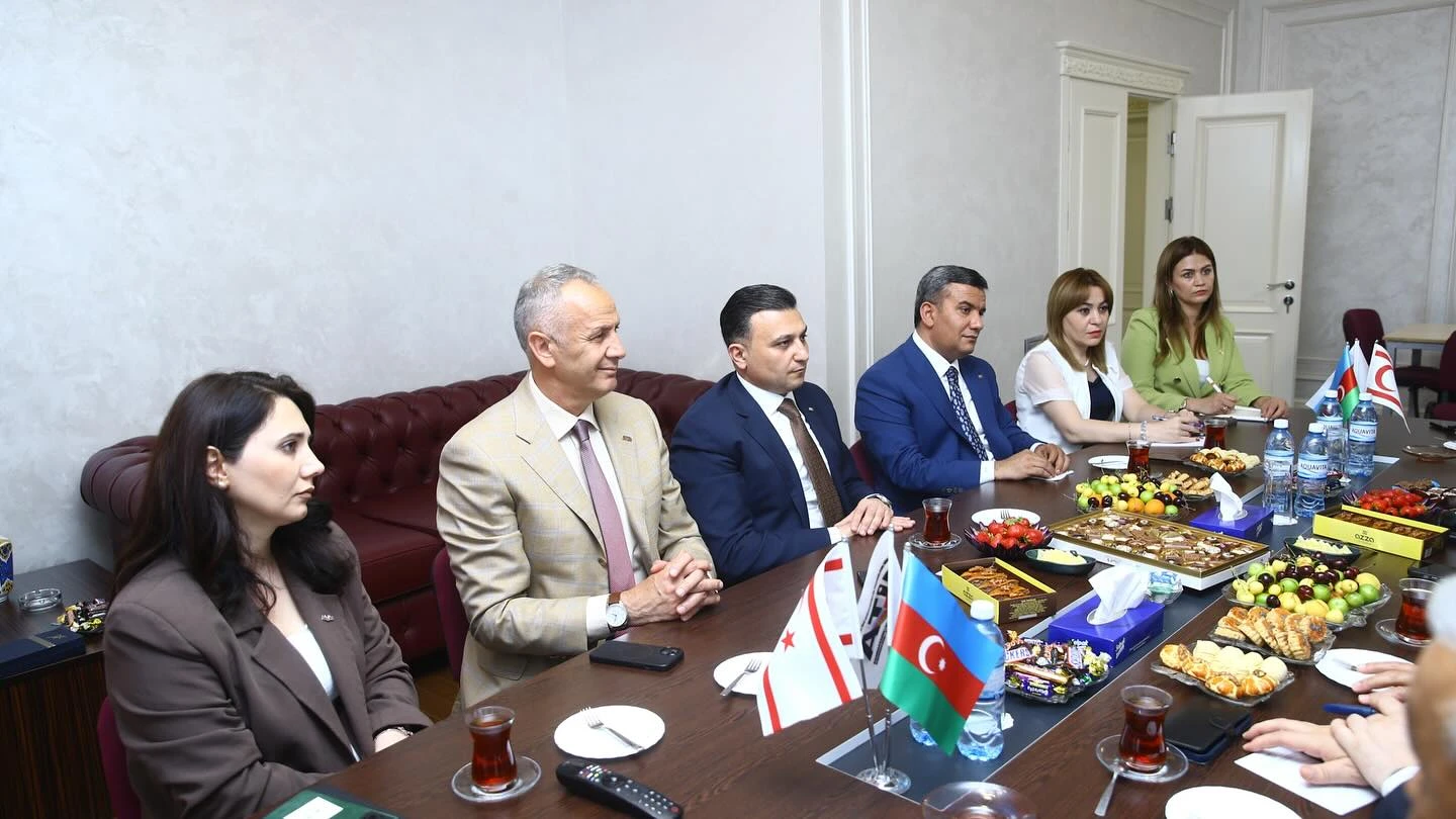 12-iyun-2025-simali-kipr-turk-respublikasinin-iqtisadiyyat-ve-enerji-naziri-olqun-amcaoglunun-atib-ofisine-ziyareti-3