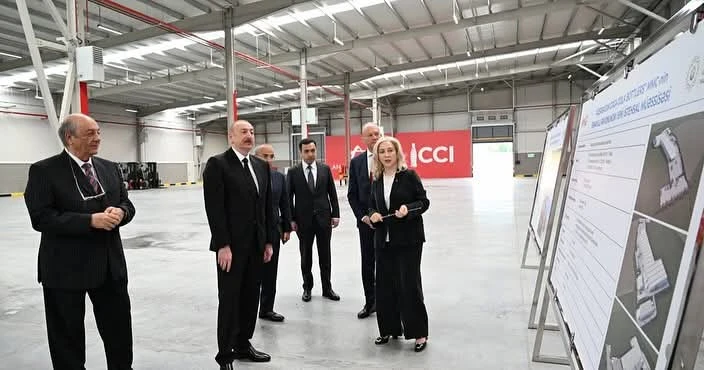 prezident-ilham-eliyev-atib-uzvu-coca-cola-nin-ismayillidaki-yeni-muessisesinin-acilisinda-26-may-2025-5