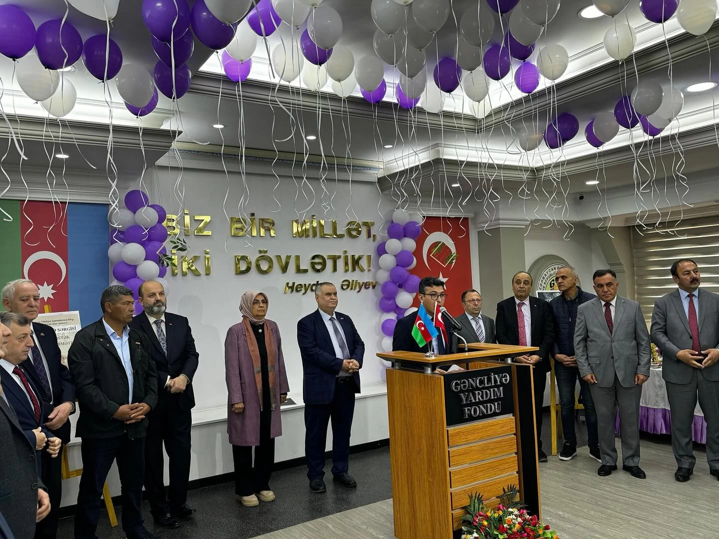 2-may-xx-el-isleri-xeyriyye-sergisi-5