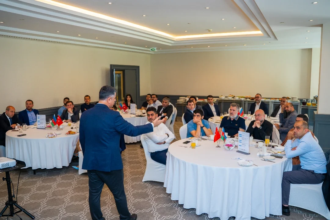 3-iyun-2025-ci-il-suni-intellektle-crm-proseslerinin-reqemsal-transformasiyasi-movzusunda-b2b-gorus-kecirildi-3