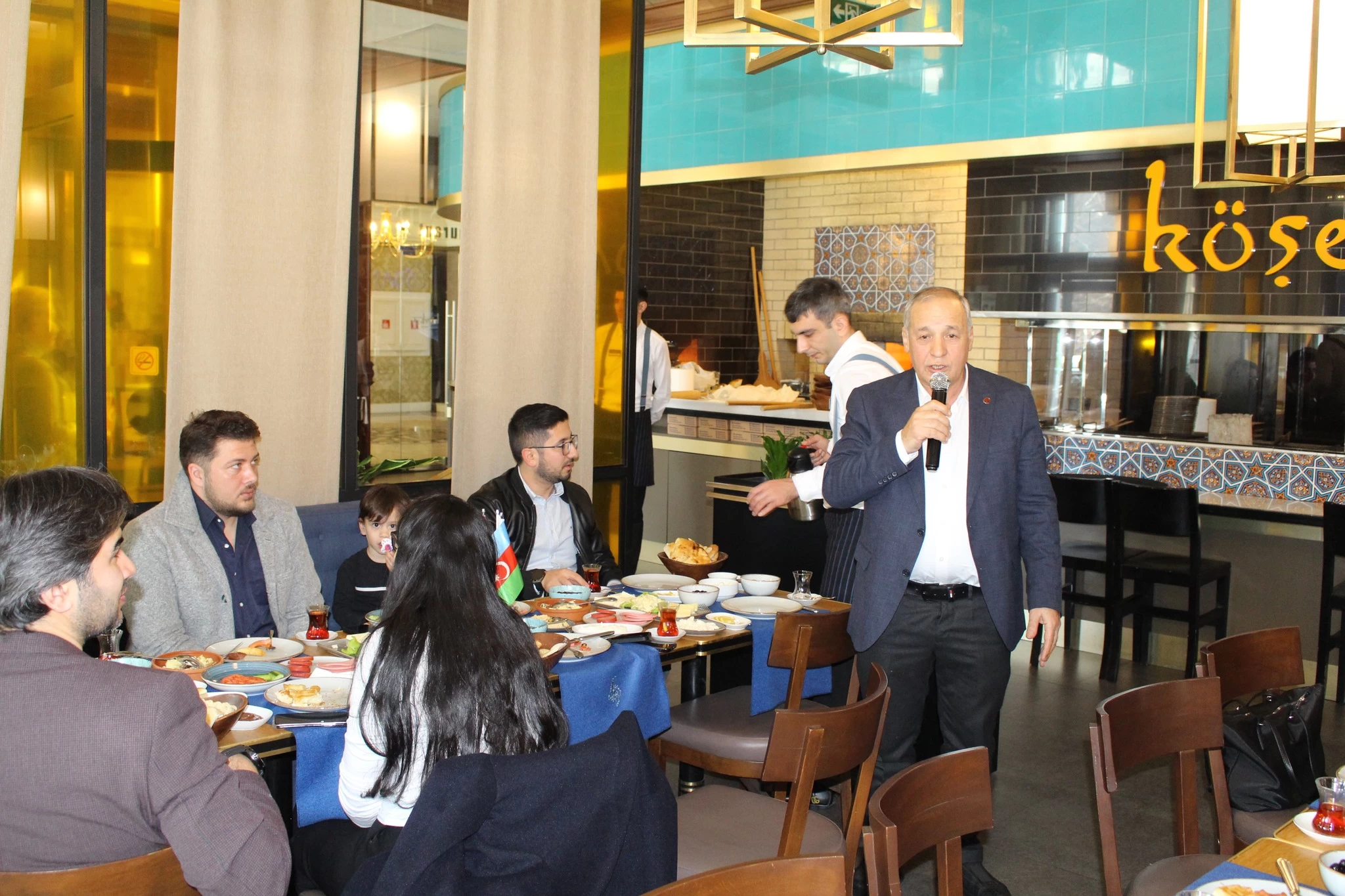 kosebasi-restoraninda-seher-yemeyi-10-fevral-2