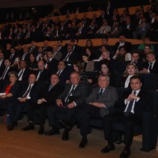 12-yanvar-konfrans-dovlet-sahibkar-terefdasligi-dayaniqli-iqtisadiyyatin-esasi-3